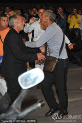 高清：《的士速递》男星萨米-纳塞利与警察搏斗被捕