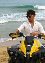 组图：《天天向上》 天天兄弟展示男人魅力