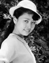 组图：彭丽媛10大青涩照酷似林黛玉