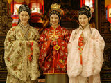 高清组图：新版《红楼梦》主演演员拜年之宝黛钗篇