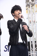 组图：师兄林宥嘉香港“打人” SIGMA组合称是误会