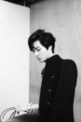 组图：EXO-K成员KAI迎接二十岁成人礼