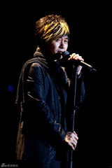 高清组图：黄舒骏演唱会现场实况照片曝光