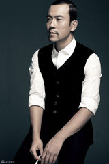 组图：廖凡最新写真大片 亦正亦邪散发嫩叔魅力