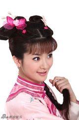 组图：新《还珠格格》再曝剧照 小燕子主打小清新