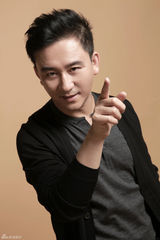 组图：赵毅写真鬼马搞怪  二十年真功夫炼“戏精”