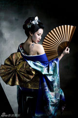 组图：《感激时代》曝海量剧照 金贤重曝常受伤