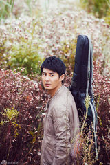 组图：张天其推音乐采风写真 为《命运交响曲》献声