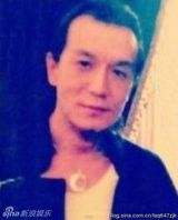 组图：李咏19岁青涩旧照英俊似费翔