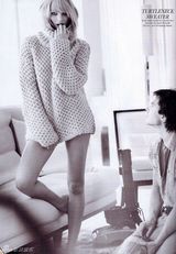 组图：超模坎蒂丝杂志写真 浴缸出镜性感诱惑