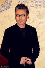 组图：吴秀波助阵新锐艺术人物颁奖盛典