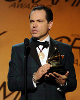 高清组图：格莱美部分奖项 《贫民富翁》作曲获奖