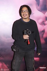 组图：千嬅结婚派对真空上阵 婚夜丁生醉倒无造人