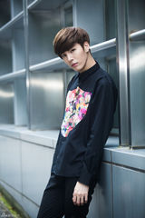 高清组图：独家对话韩国摇滚花美男鲁敏宇