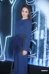 组图：周冬雨短裙俏丽亮相 柏芝性感郭晶晶发福