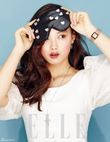 组图：韩彩英李宝英等拍慈善写真 韩智慧低胸