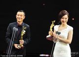 组图：文章陈数获金鹰观众喜爱男女演员奖