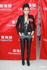 组图：阿娇自认已成长避谈陈冠希 泳儿公开新恋情