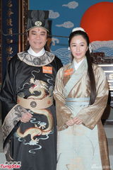 组图：关咏荷欧阳震华《情逆三世缘》开镜拜神