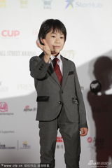 组图：最佳新演员提名二宫庆多着西装超萌亮相