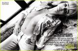 组图：米兰达可儿半裸金发造型登杂志