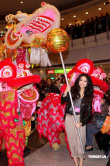 幻灯图：吴雨霏醒狮点晴感觉威风 放大假将游印度 
