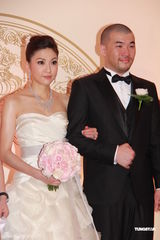 组图：蔡加怡陈汉骢大婚 蔡志明送豪宅作嫁妆