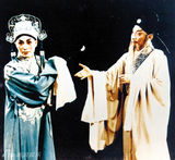 组图：粤剧大师红线女生前留影合集 优雅动人