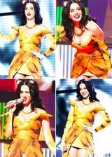 组图：凯蒂佩里化身狮子王 爆乳短裙头饰呆萌