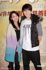 幻灯图集：周慧敏热衷慈善 高贵优雅不失性感