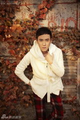 组图：张睿初春领衔英伦风演绎温情公子