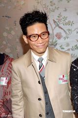 幻灯图：Big4主持节目接替“志云饭局” 首期嘉宾草蜢