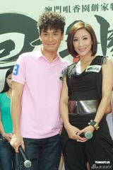 组图：林峰宣传《回到三国》杨怡赞马国明演得好