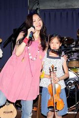 高清：万芳巡回音乐会起程 与好友乱弹阿翔首次同台