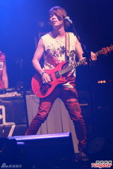 组图：MP魔幻力量香港开唱 赞港女会打扮有魅力