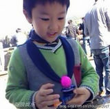 组图：主播邱启明5岁儿子近照曝光