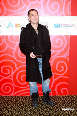 幻灯图：贡米签约黎明旗下 舒淇红装现身与旧爱同台