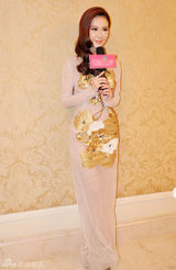 组图：于咏琳受邀红毯 秀玉体宛若精灵尤物