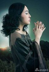 组图：陈美行月下女神写真 美艳造型为环保祈祷