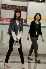 组图：上野树里台湾宣传剧集 与同剧女星关系好