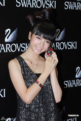 高清组图：谢婷婷等出席时尚派对 已经很久没见侄子