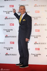 组图：众星亮相街拍盛典 王珞丹运动吴奇隆酷帅