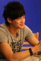 幻灯图集：景甜何润东印小天做客聊《我的美女老板》