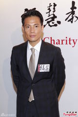 组图：任达华叹秋天多事 阿Sa(蔡卓妍)赞杜汶泽有男人味