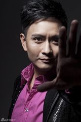 组图：谢君豪写真神采飞扬 “话剧狂人”显成熟魅力