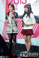 组图：EXO与FT等录节目 SISTAR孝琳惹火