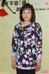 组图：陈婉珍出席活动 二女传情变问题拒受访