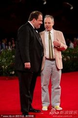 组图：《黑马》首映 布莱尔带初生儿子走红毯