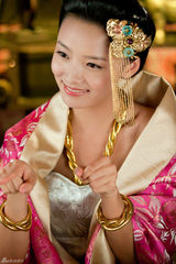 组图：林源《王的女人》造型多变情感曲折