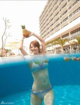 组图：日本人气超模佐佐木希泳装写真青春无敌
